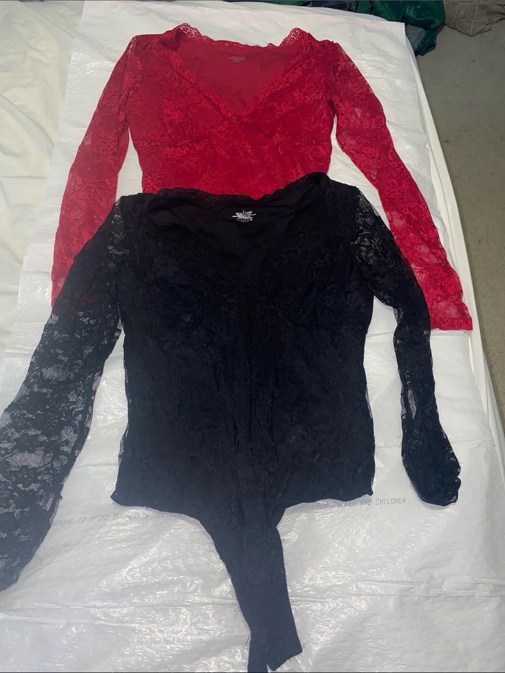 Women’s Lace Long-Sleeve Bodysuit Set - Red and Black